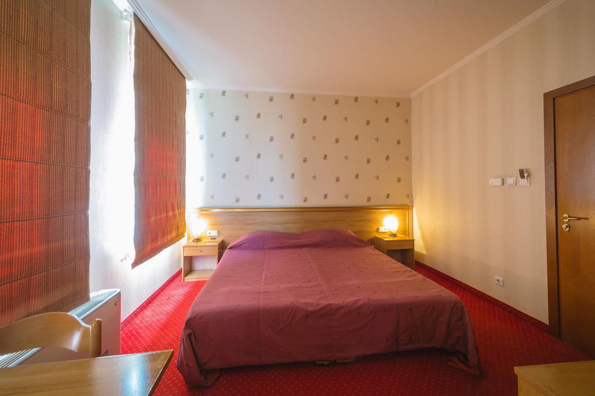 Hotel Alegro Veliko Tŭrnovo Eksteriør bilde